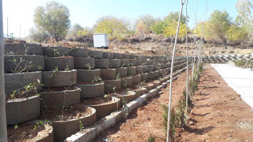 طرح محوطه سازی و احداث فضای سبز در روستای باباعلی